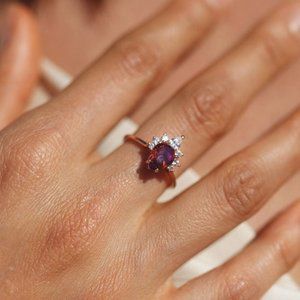 Iridescent rose gold ring size 7 - NEW